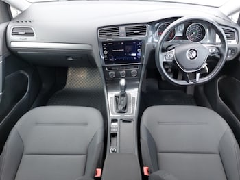 Used Volkswagen Golf 2019 for sale - 79447569: Photo