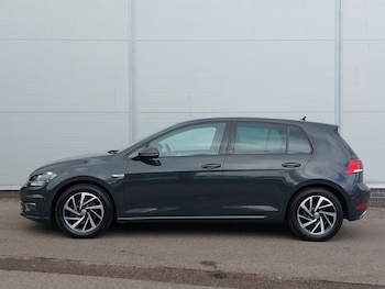 Used Volkswagen Golf 2019 for sale - 79447569: Photo