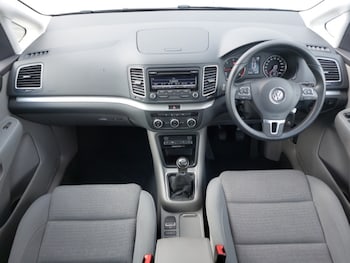 Used Volkswagen Sharan 2015 for sale - 77750632: Photo