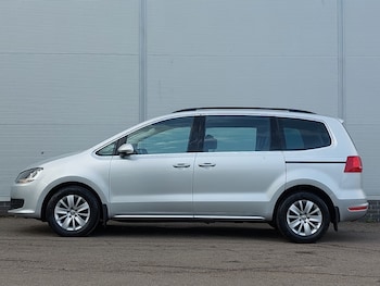 Used Volkswagen Sharan 2015 for sale - 77750632: Photo