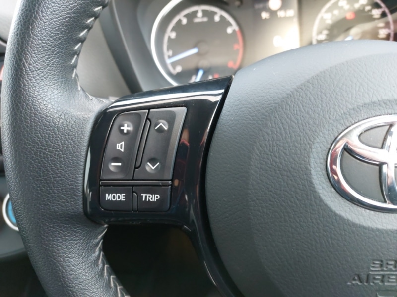 Used Toyota Yaris 2019 for sale - 76492981: Photo 12