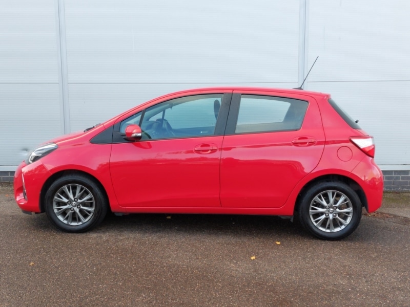 Used Toyota Yaris 2019 for sale - 76492981: Photo 4