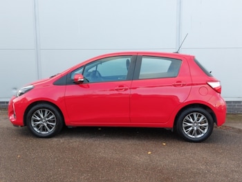 Used Toyota Yaris 2019 for sale - 76492981: Photo