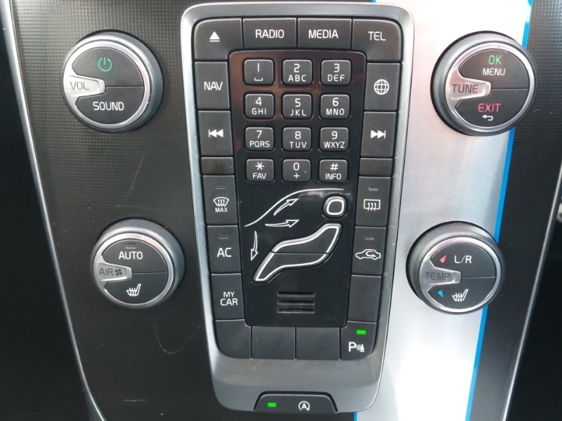 Used Volvo V40 2016 for sale - 77548716: Photo 17