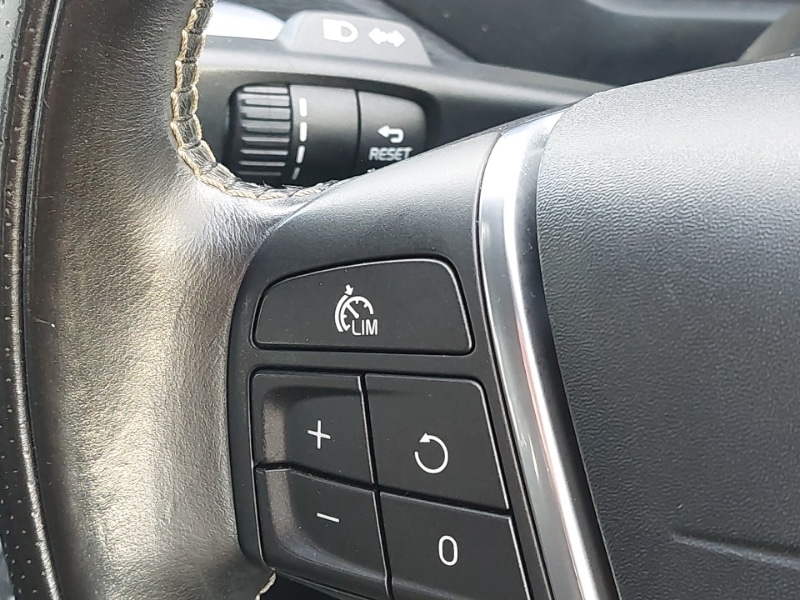 Used Volvo V40 2016 for sale - 77548716: Photo 18