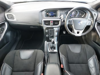 Used Volvo V40 2016 for sale - 77548716: Photo