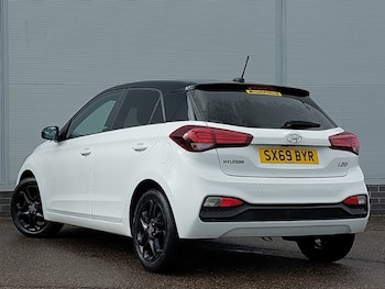 Used Hyundai i20 2020 for sale - 78321032: Photo