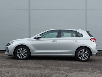 Used Hyundai i30 2018 for sale - 78617110: Photo
