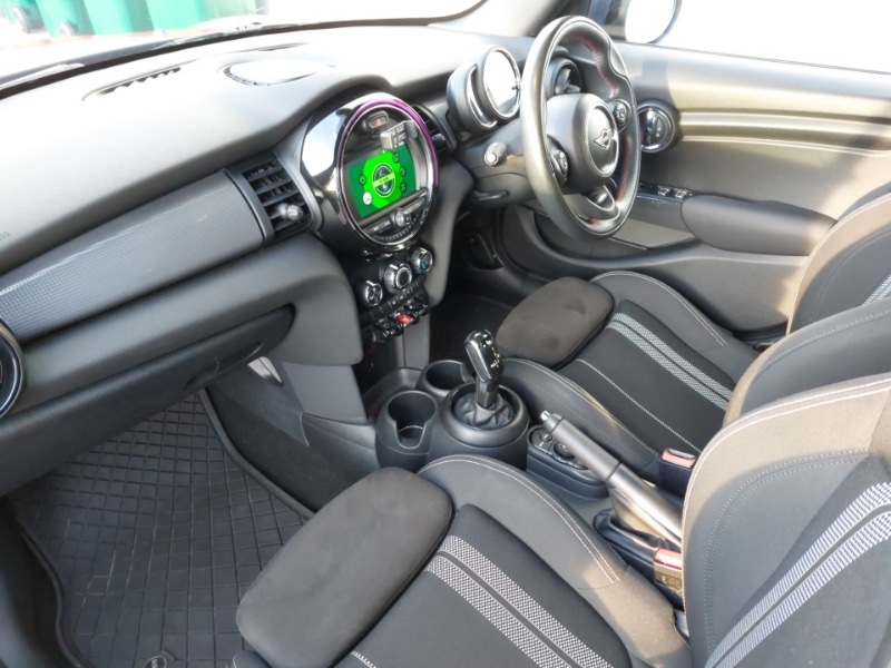 Used MINI Hatch 2019 for sale - 77595884: Photo 5