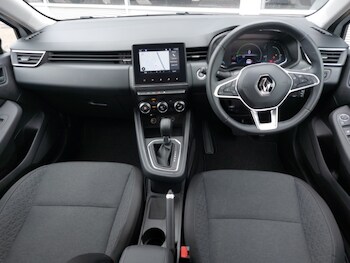 Used Renault Clio 2023 for sale - 79597931: Photo