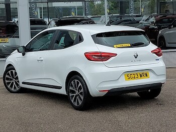 Used Renault Clio 2023 for sale - 79597931: Photo
