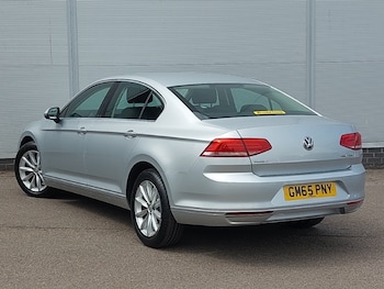 Used Volkswagen Passat 2015 for sale - 78957192: Photo