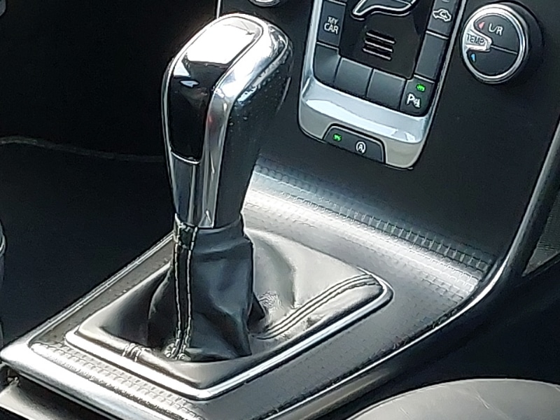 Used Volvo V40 2019 for sale - 77922379: Photo 11