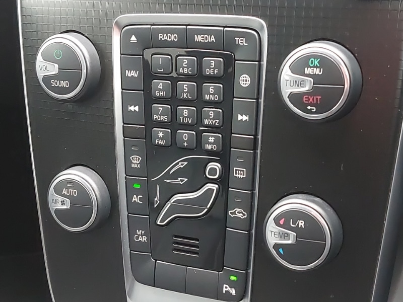 Used Volvo V40 2019 for sale - 77750621: Photo 17