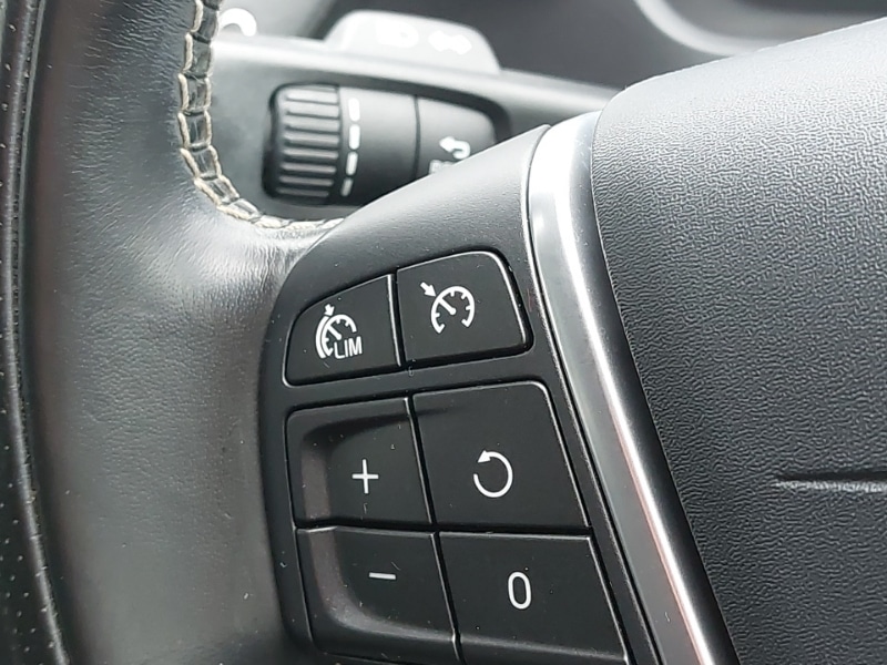 Used Volvo V40 2019 for sale - 77750621: Photo 18