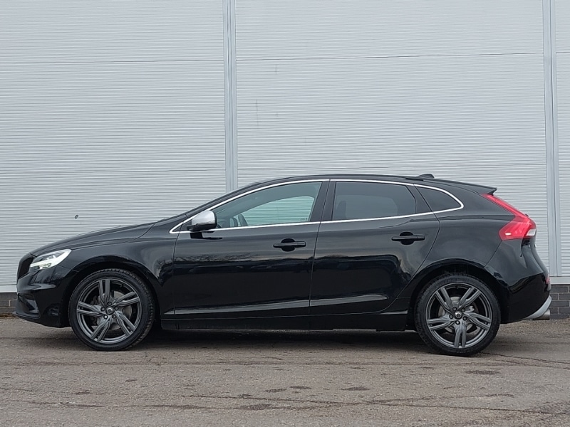 Used Volvo V40 2019 for sale - 77750621: Photo 4