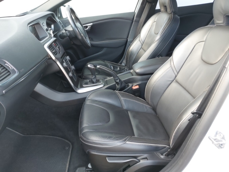 Used Volvo V40 2019 for sale - 77982158: Photo 5