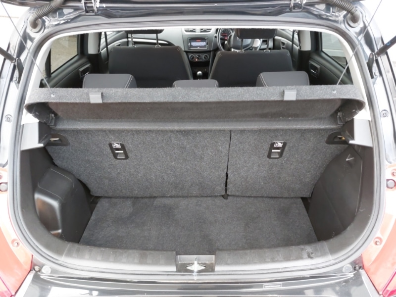 Used Suzuki Swift 2016 for sale - 76630602: Photo 8