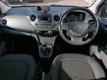 Used Hyundai i10 2018 for sale - 79631095: Photo