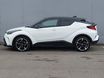 Used Toyota C-HR 2022 for sale - 79368145: Photo
