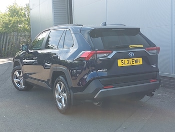 Used Toyota RAV4 2021 for sale - 79343210: Photo