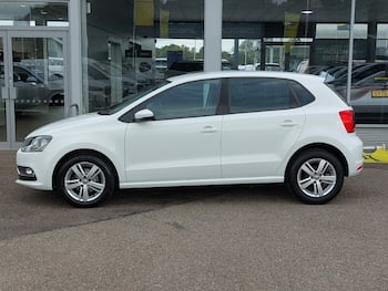 Used Volkswagen Polo 2017 for sale - 79839771: Photo