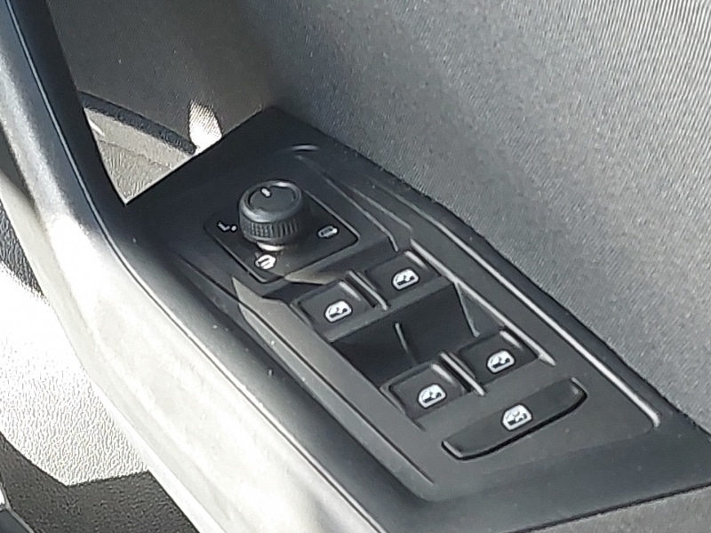 Used Volkswagen T-Roc 2023 for sale - 77716828: Photo 10