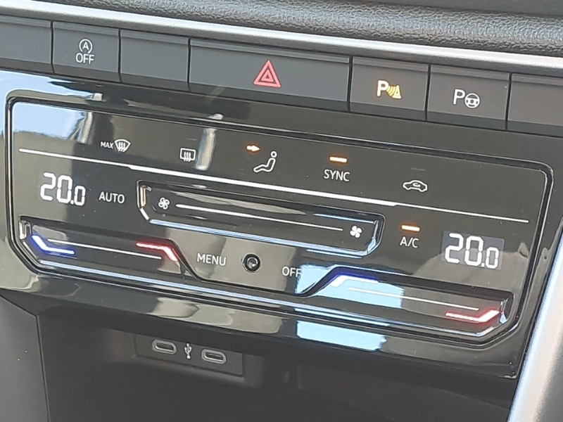 Used Volkswagen T-Roc 2023 for sale - 77716828: Photo 13