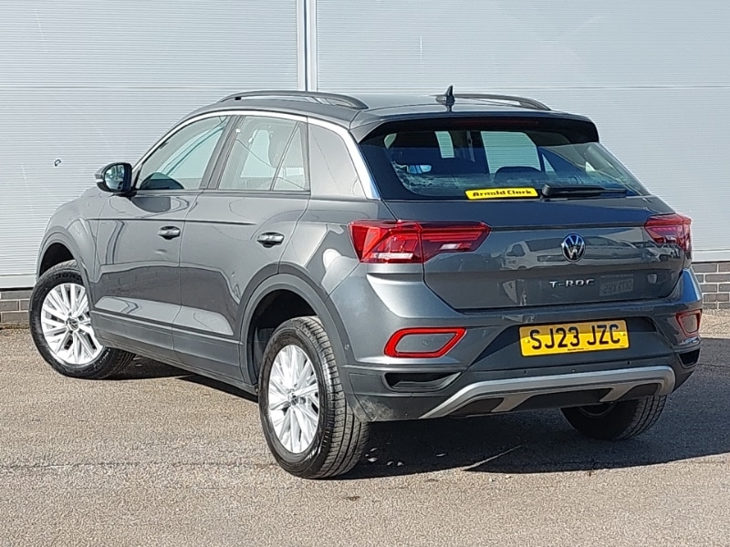Used Volkswagen T-Roc 2023 for sale - 77716828: Photo 3