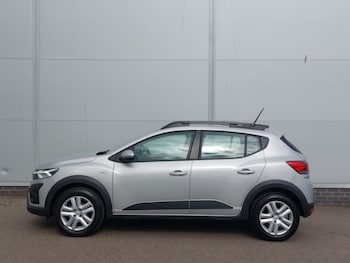Used Dacia Sandero Stepway 2023 for sale - 79273870: Photo