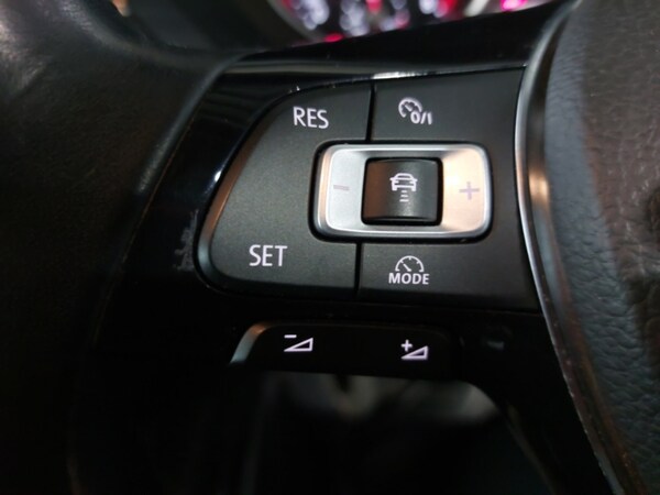 Used Volkswagen Tiguan 2018 for sale - 76199598: Photo 19