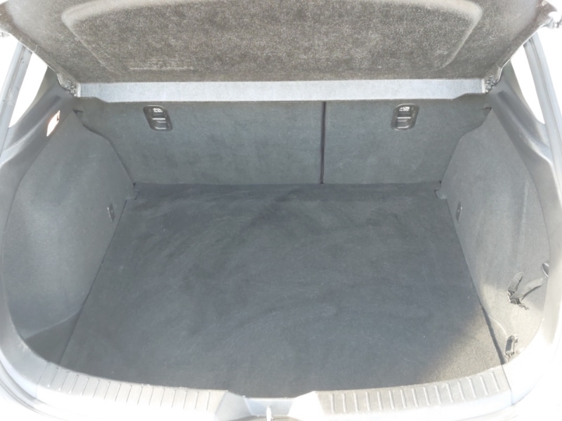 Used Mazda Mazda3 2017 for sale - 77964113: Photo 8