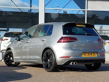 Used Volkswagen Golf 2018 for sale - 76268860: Photo