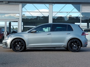 Used Volkswagen Golf 2018 for sale - 76268860: Photo