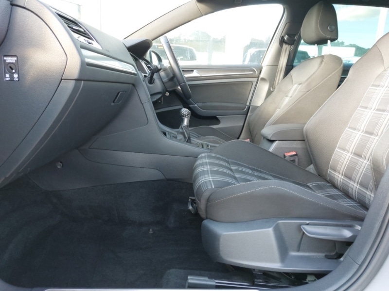 Used Volkswagen Golf 2018 for sale - 76268860: Photo 5