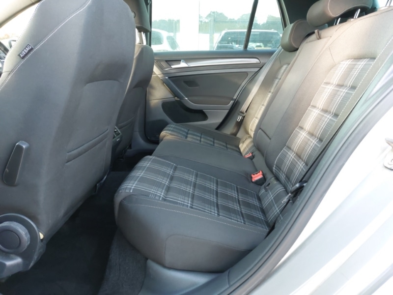 Used Volkswagen Golf 2018 for sale - 76268860: Photo 6