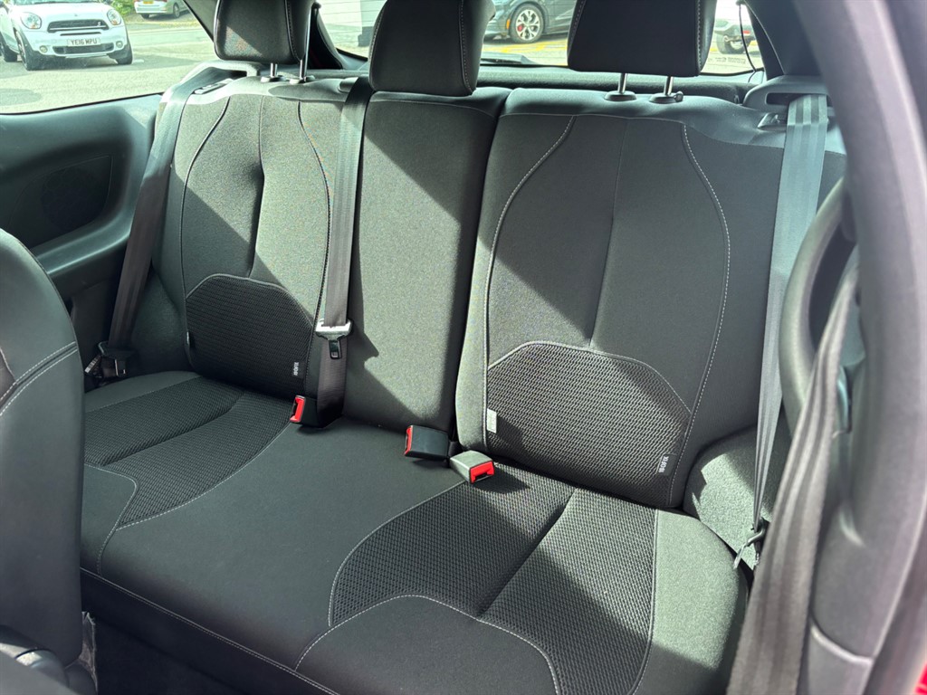 Used Citroen DS3 2014 for sale - 76196210: Photo 8