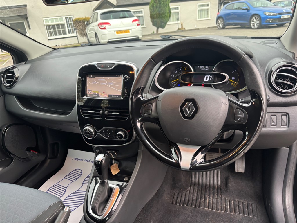 Used Renault Clio 2015 for sale - 76112506: Photo 2