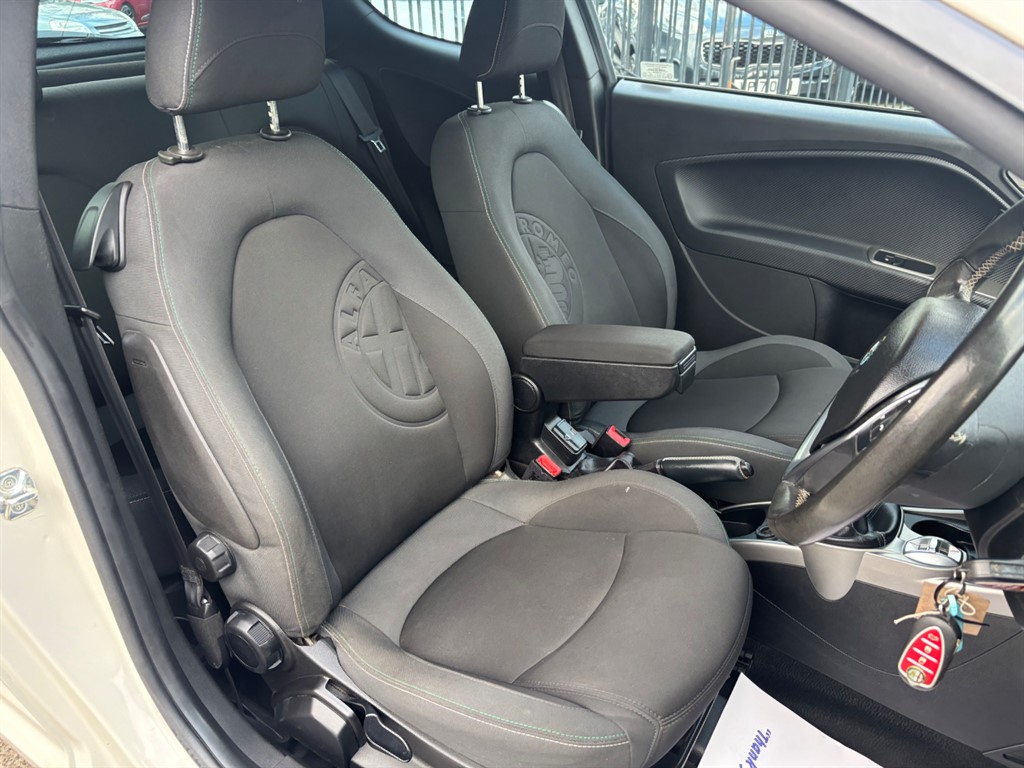 Used Alfa Romeo MiTo 2016 for sale - 76575292: Photo 13