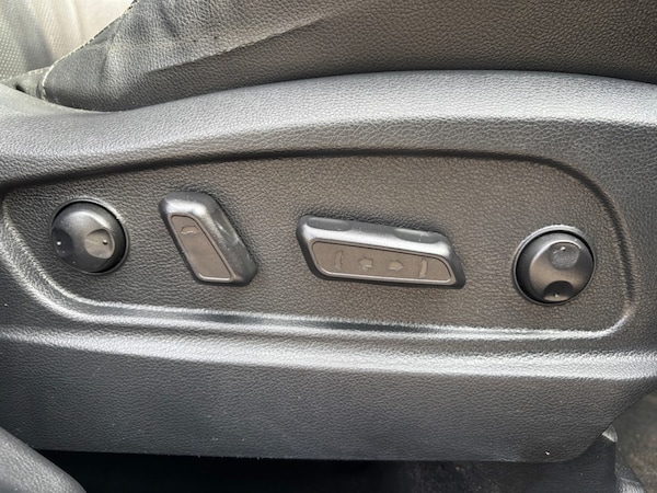 Used Kia Carens 2017 for sale - 76209077: Photo 16