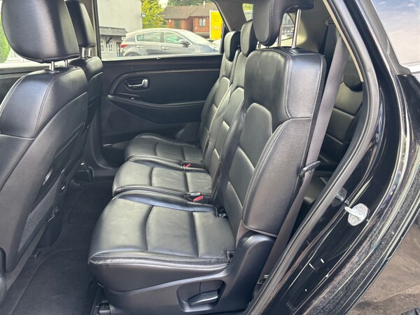 Used Kia Carens 2017 for sale - 76209077: Photo 21
