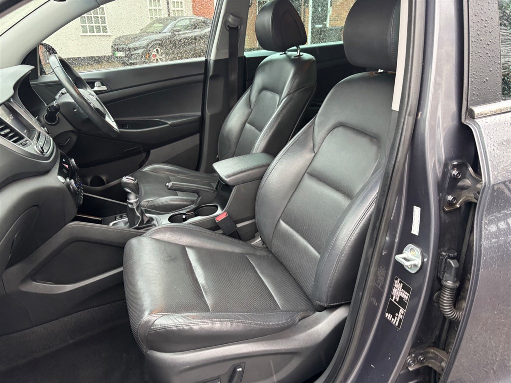 Used Hyundai TUCSON 2017 for sale - 76476288: Photo 18