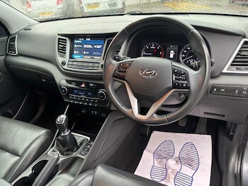 Used Hyundai TUCSON 2017 for sale - 76476288: Photo