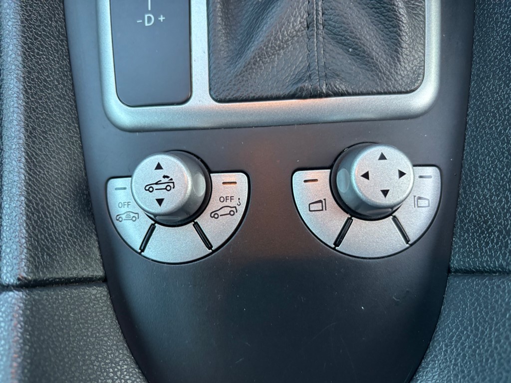 Used Mercedes-Benz SLK 2009 for sale - 76818098: Photo 10