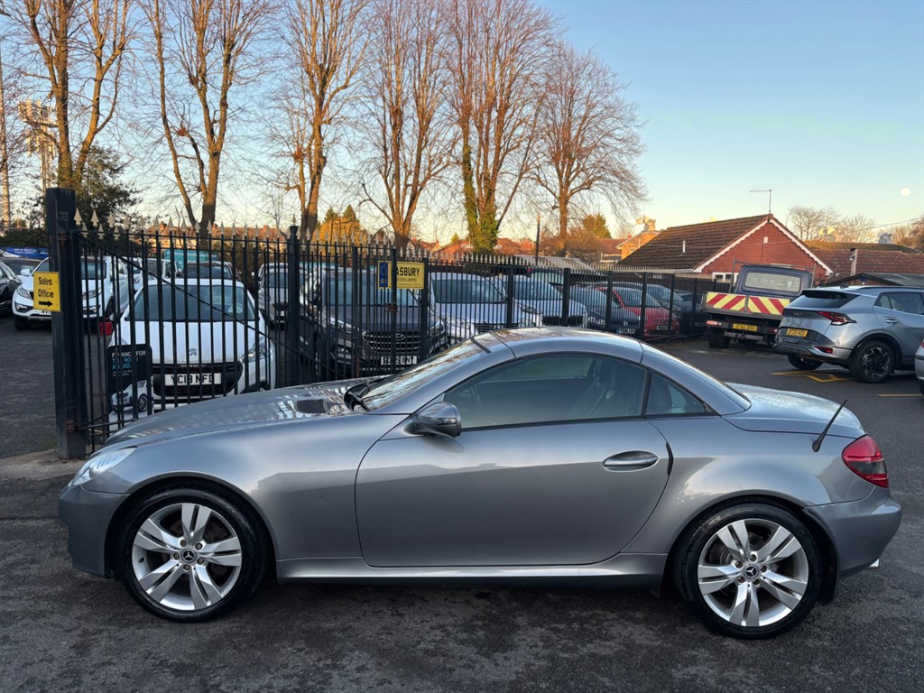 Used Mercedes-Benz SLK 2009 for sale - 76818098: Photo 23