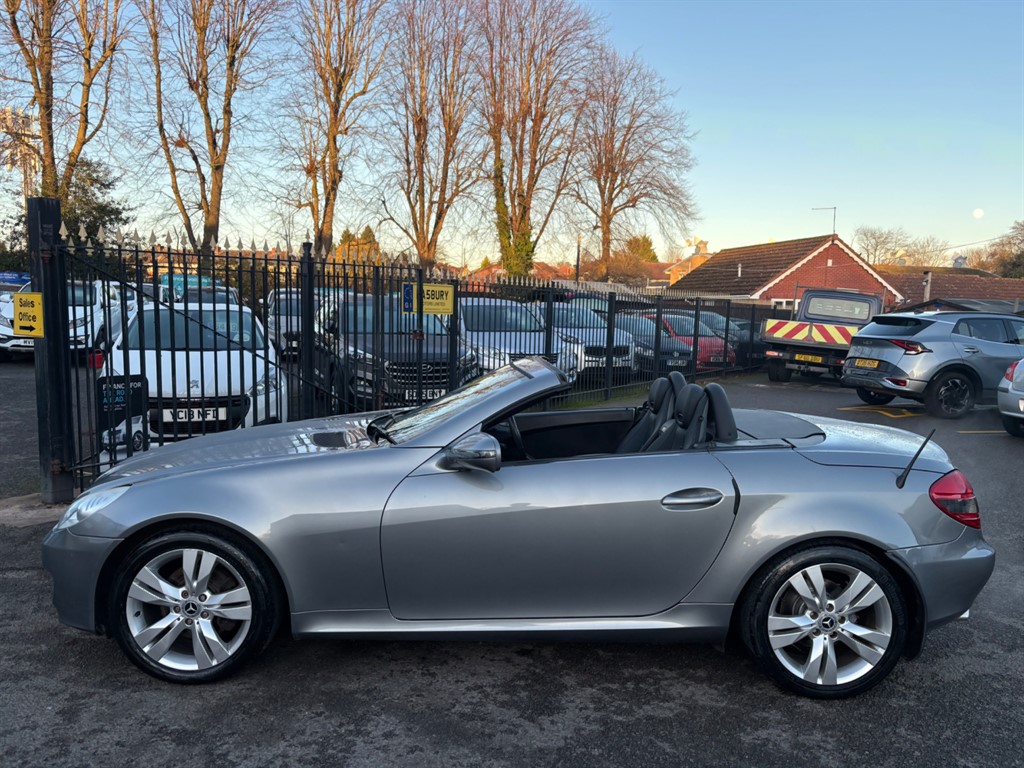 Used Mercedes-Benz SLK 2009 for sale - 76818098: Photo 24