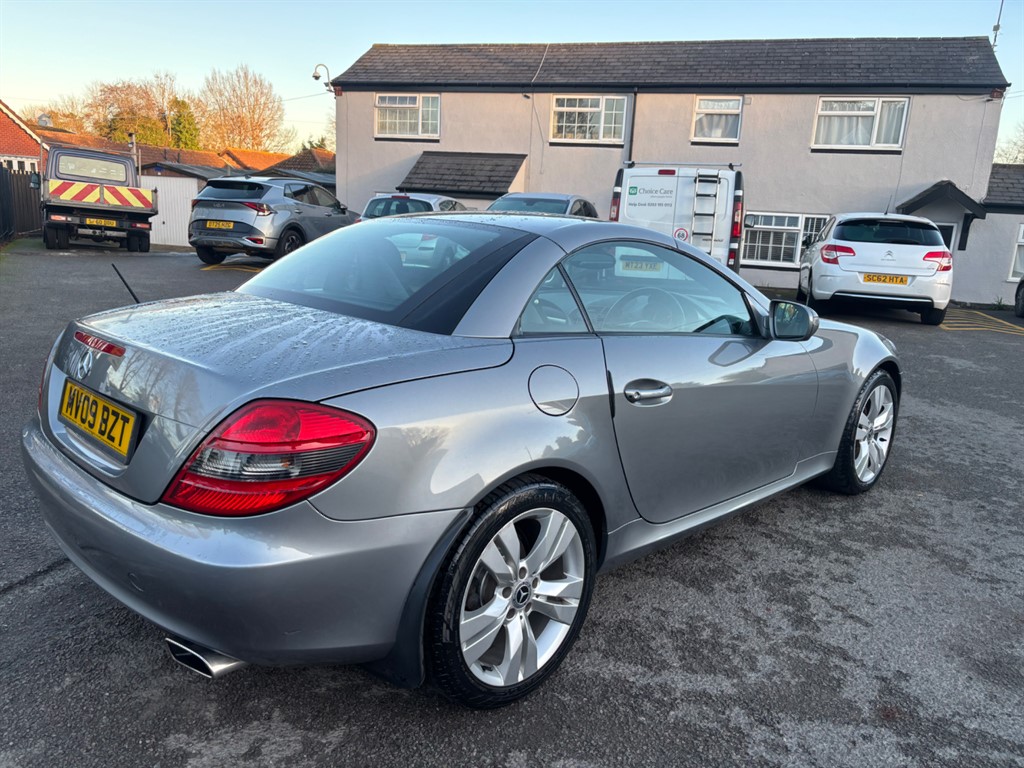 Used Mercedes-Benz SLK 2009 for sale - 76818098: Photo 6