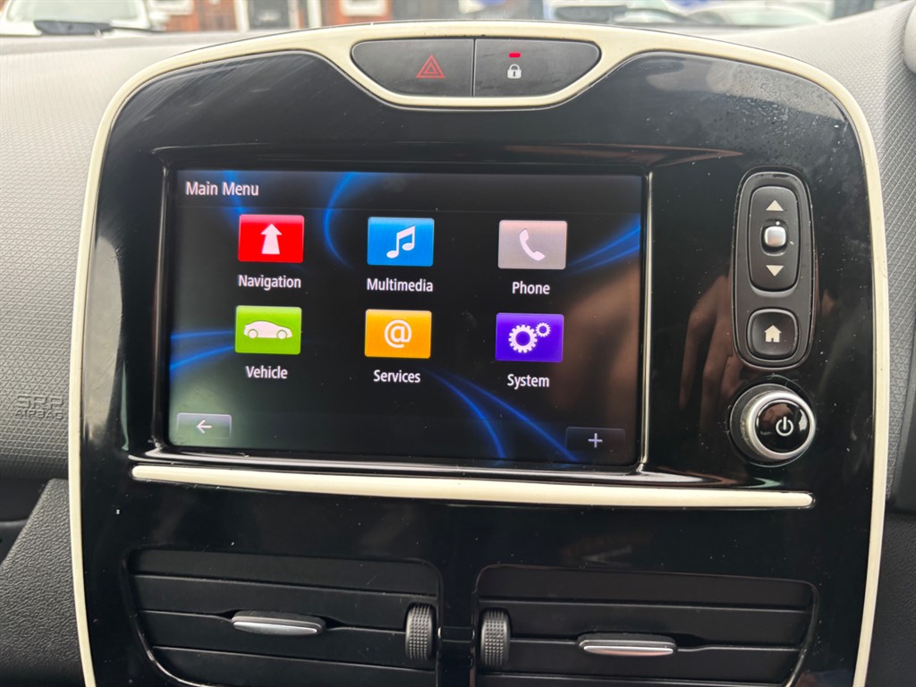 Used Renault Clio 2016 for sale - 76487683: Photo 5