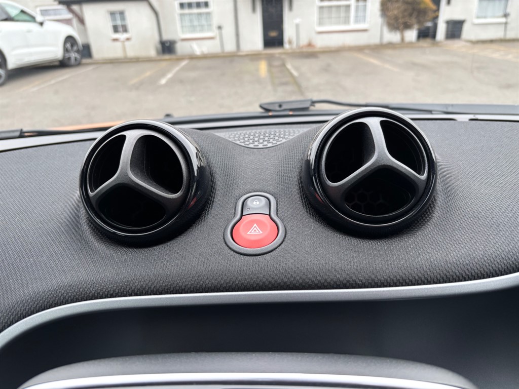 Used smart fortwo 2015 for sale - 76459368: Photo 10