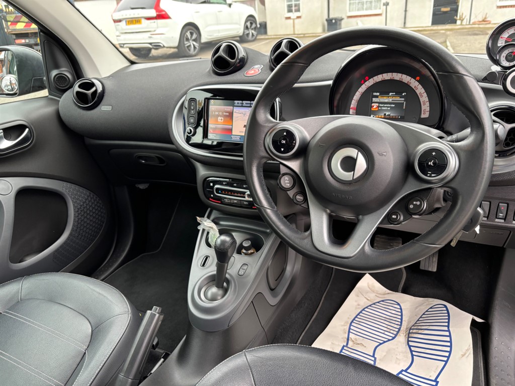 Used smart fortwo 2015 for sale - 76459368: Photo 2